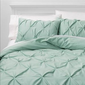 Queen 100% cotton duvet cover and pillow cases